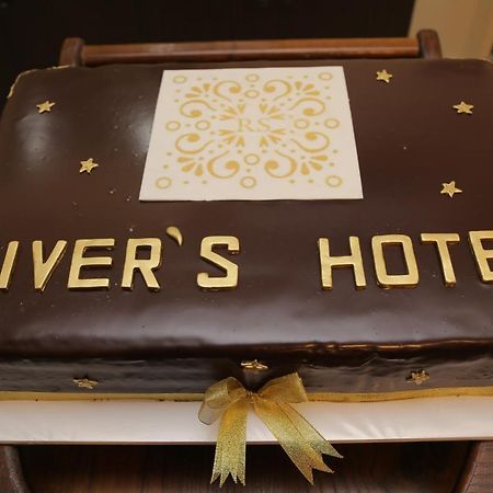 River S Hotel Sugdidi Exterior foto